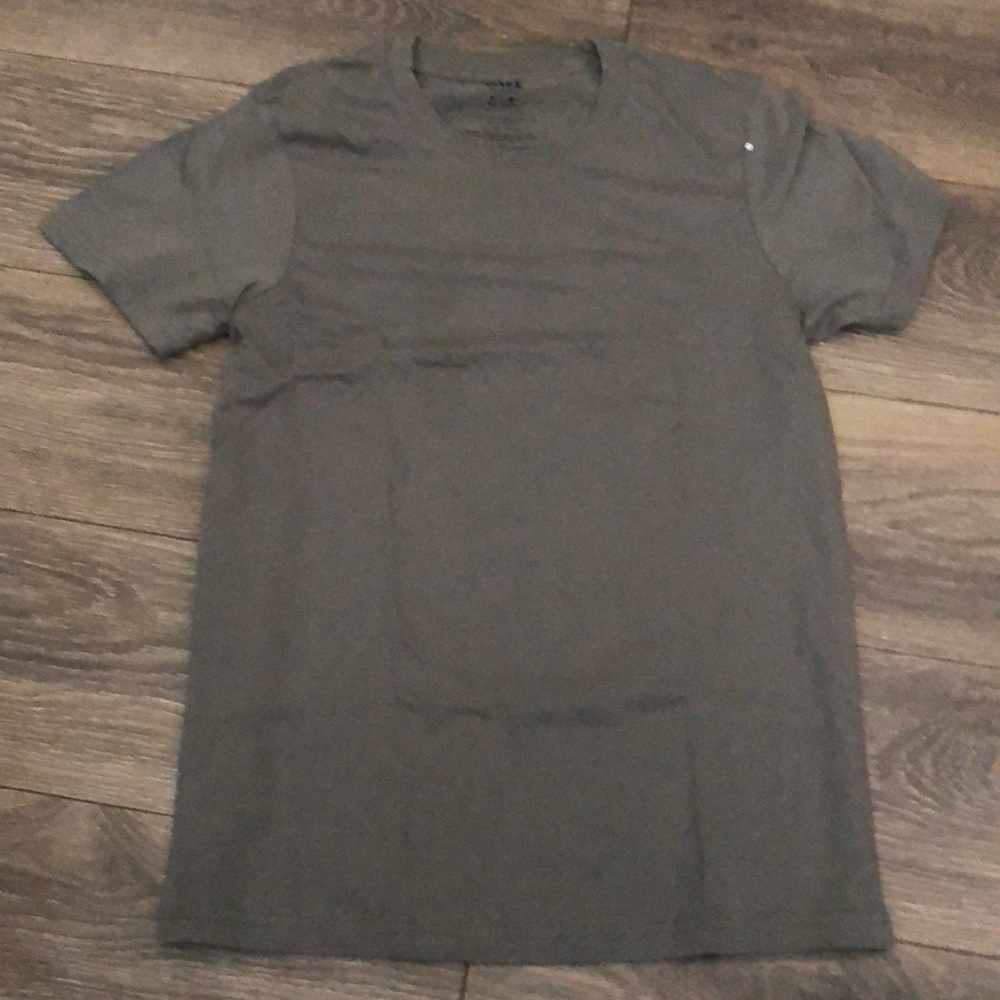Make Sz Medium tee